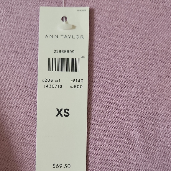 Ann Taylor Cardigans In Four Colors - Picture 7 of 8